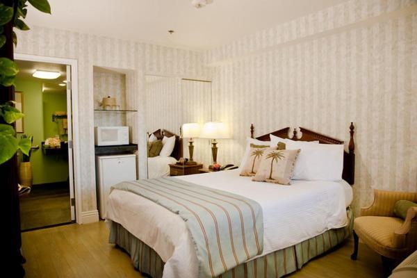 Carousel Inn And Suites أنهايم المظهر الخارجي الصورة