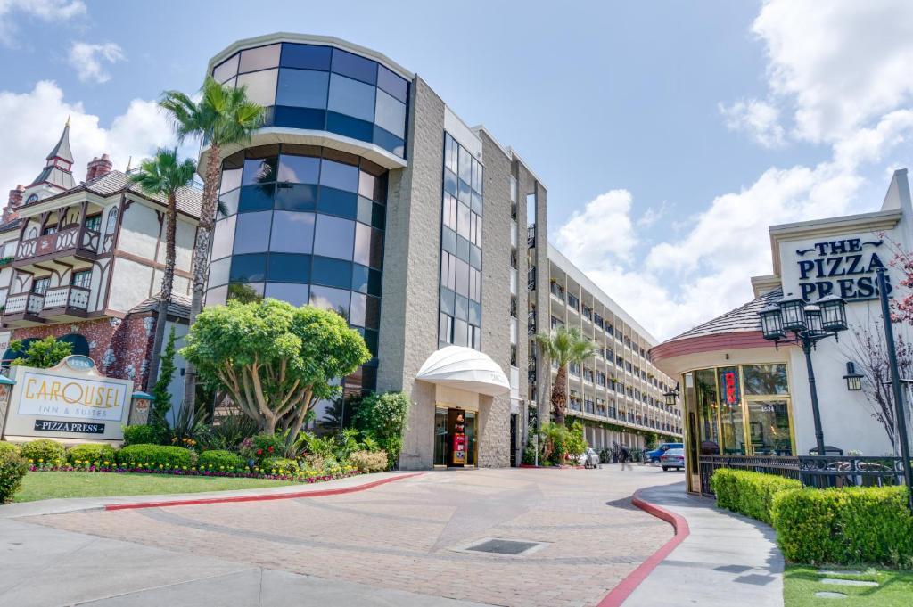 Carousel Inn And Suites أنهايم المظهر الخارجي الصورة