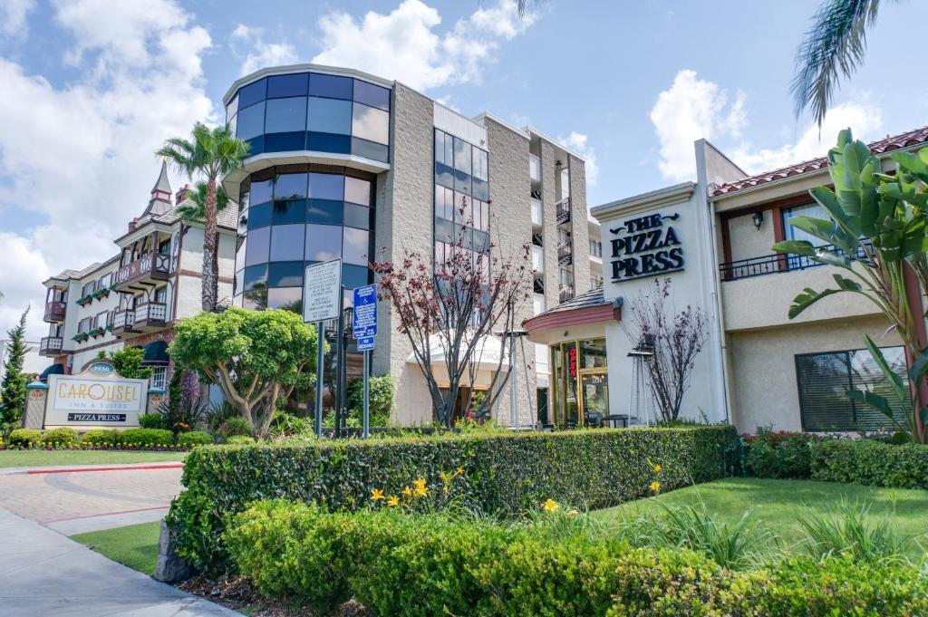Carousel Inn And Suites أنهايم المظهر الخارجي الصورة