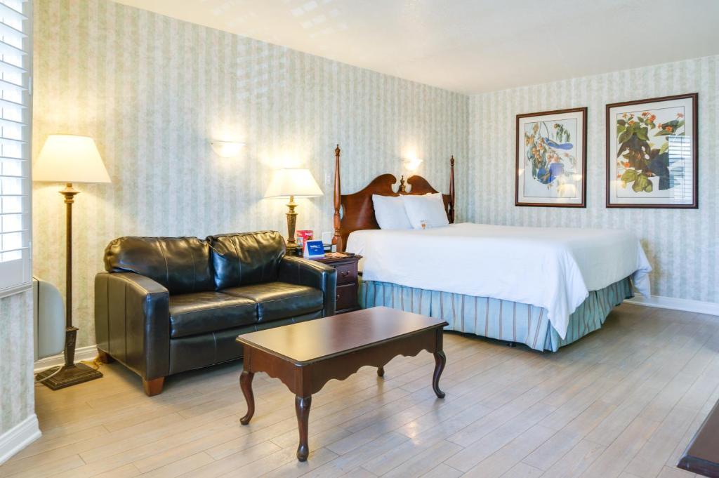 Carousel Inn And Suites أنهايم المظهر الخارجي الصورة