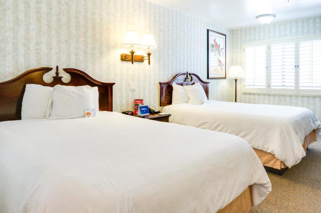 Carousel Inn And Suites أنهايم المظهر الخارجي الصورة