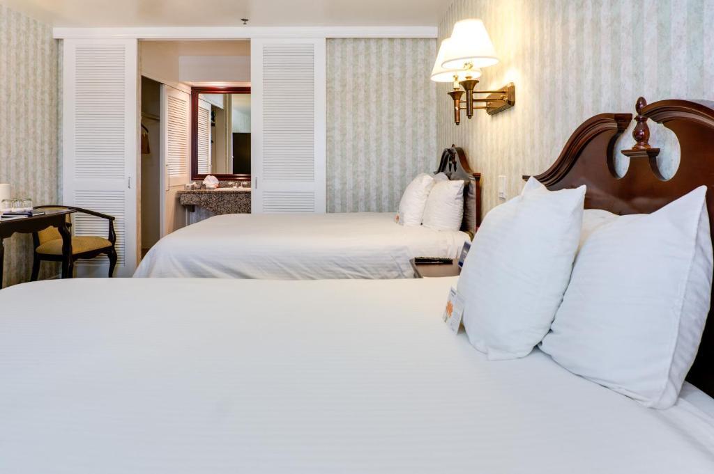Carousel Inn And Suites أنهايم المظهر الخارجي الصورة