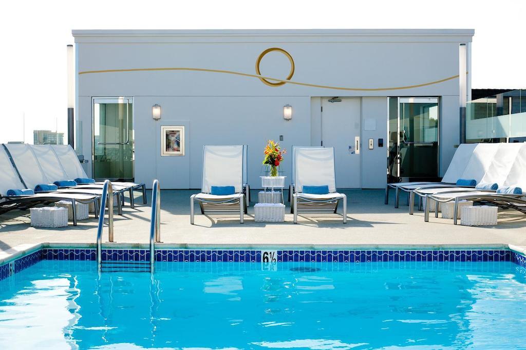 Carousel Inn And Suites أنهايم المظهر الخارجي الصورة